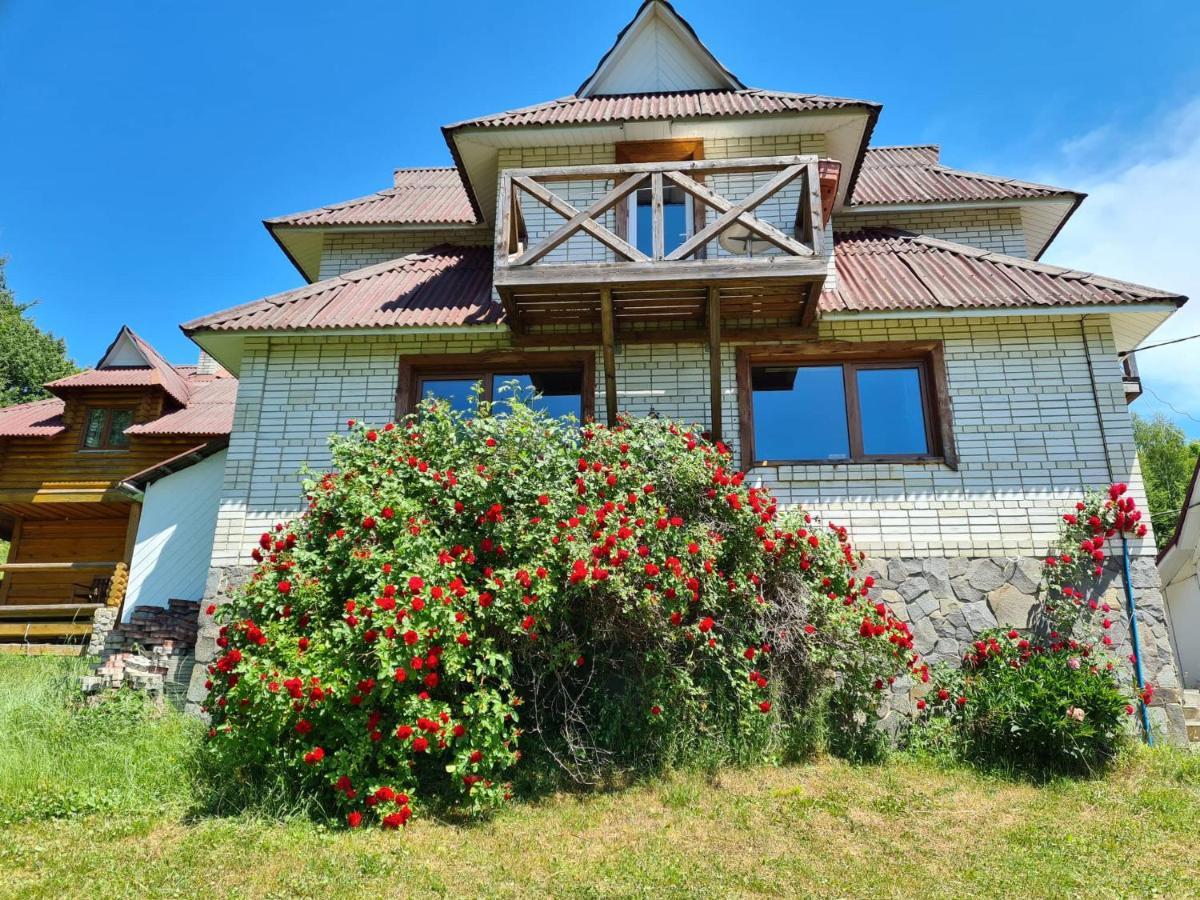 Отель Rakhiv Plai Экстерьер фото